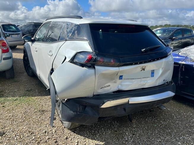 PEUGEOT 2008 II 1.5 BlueHDi 130 Roadtrip EAT8 GC048