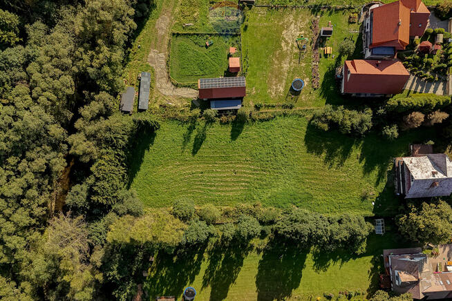 Duża działka w spokojnej części Jabłonki