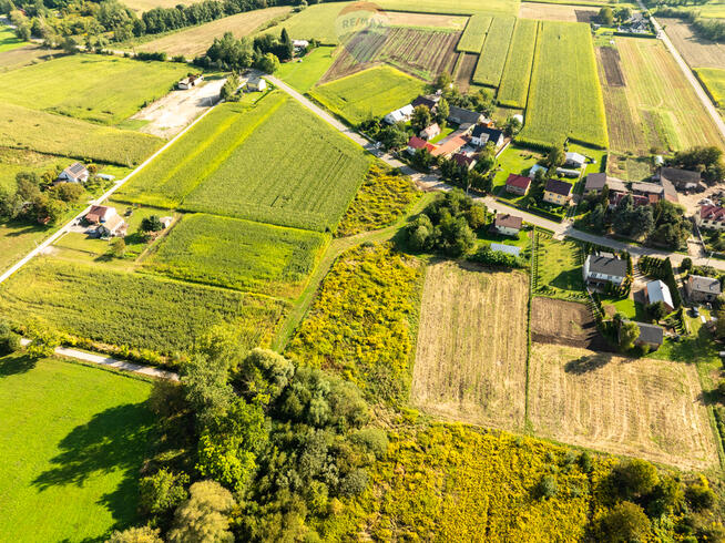 Płaska, prostokątna działka 33 km do Krakowa