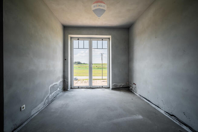 Dom z dużą działką