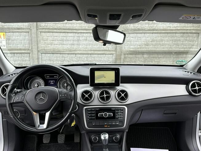 Mercedes GLA 200 1.6i 156KM Navi/Alu17/SerwisASO/PDC/Xenon/Led/Perfekcyjny