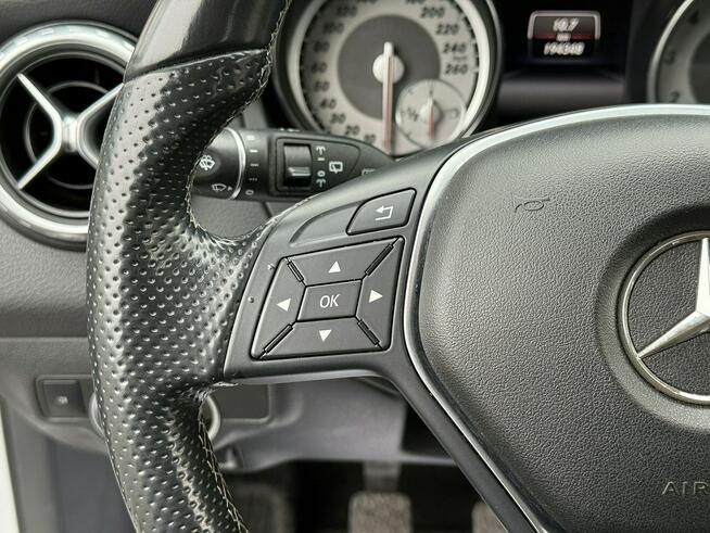Mercedes GLA 200 1.6i 156KM Navi/Alu17/SerwisASO/PDC/Xenon/Led/Perfekcyjny