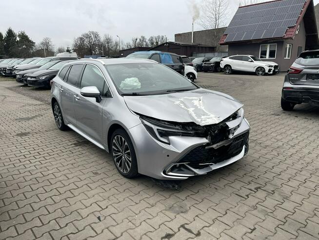 Toyota Corolla Hybryda Automat Klimatronik Podgrzewanie Kamera 140KM