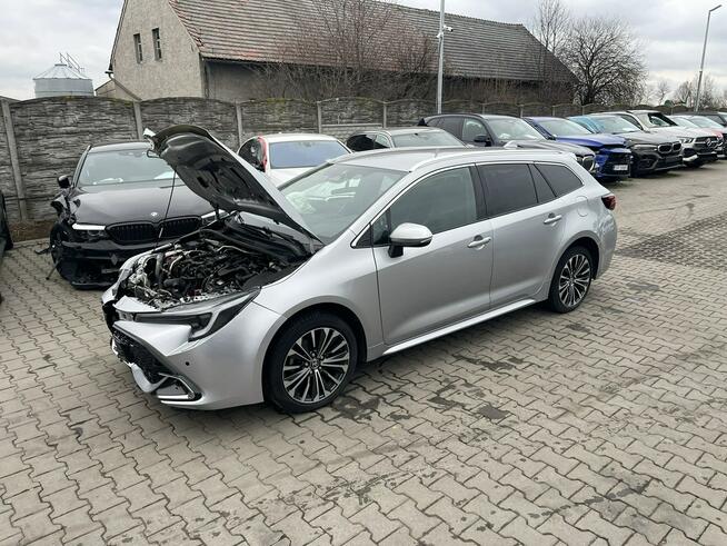 Toyota Corolla Hybryda Automat Klimatronik Podgrzewanie Kamera 140KM
