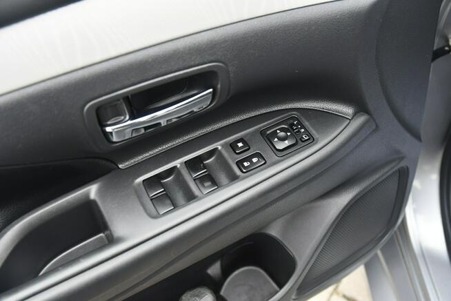 Mitsubishi Outlander 2,0Plug-IN Hybrid. 4x4.Skóry.Navi.Kam.Cof.Hands-Free.Xenony.Automat.Sz