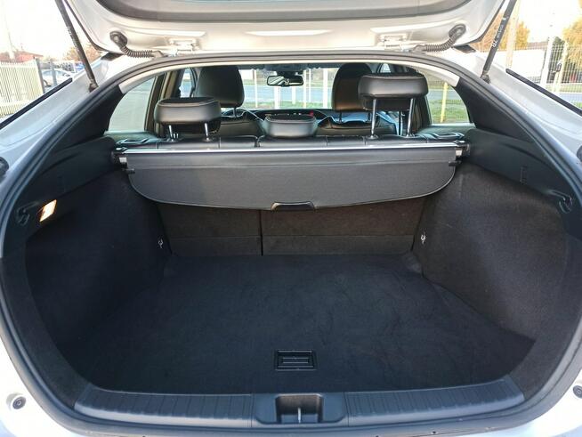 Toyota Prius serwisowany, najbogatszy