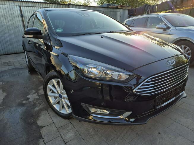 Focus 1.5 benzyna Titanium 150km NAVI grzane fotele ASYSTENT pdc 2015