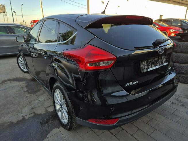 Focus 1.5 benzyna Titanium 150km NAVI grzane fotele ASYSTENT pdc 2015