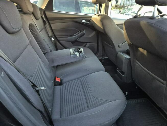 Focus 1.5 benzyna Titanium 150km NAVI grzane fotele ASYSTENT pdc 2015