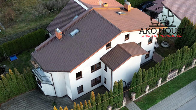 Dom 240 m² pod inwestycję – 4 lokale + 2 garaże!