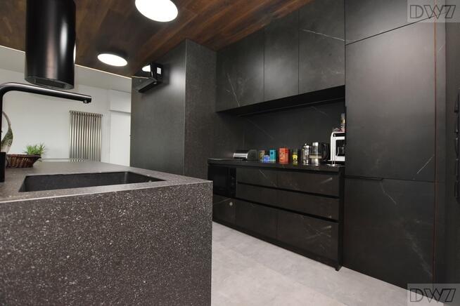 Apartament 82 m2, 3 miejsca postojowe, taras 77 m2