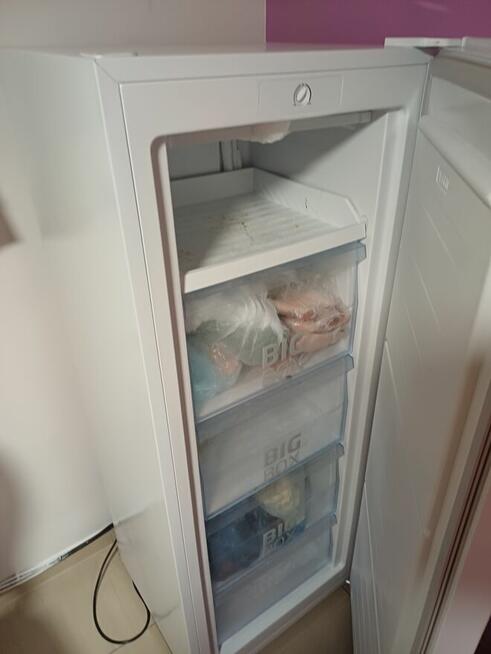 Sprzedam prawie nowa zamrazarke Amika