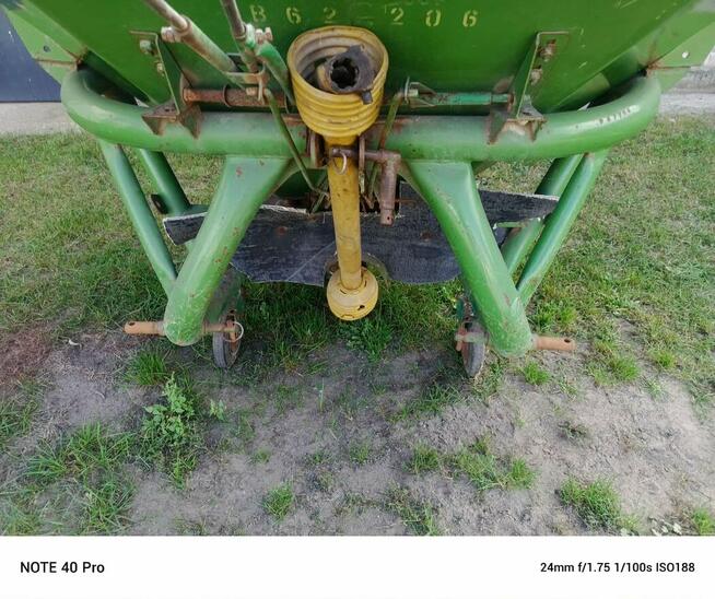 Rozsiewacz nawozu Amazone