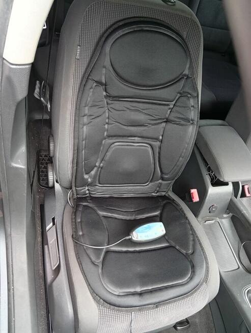 Mata na fotel samochodowy podgrzewająca i masującą