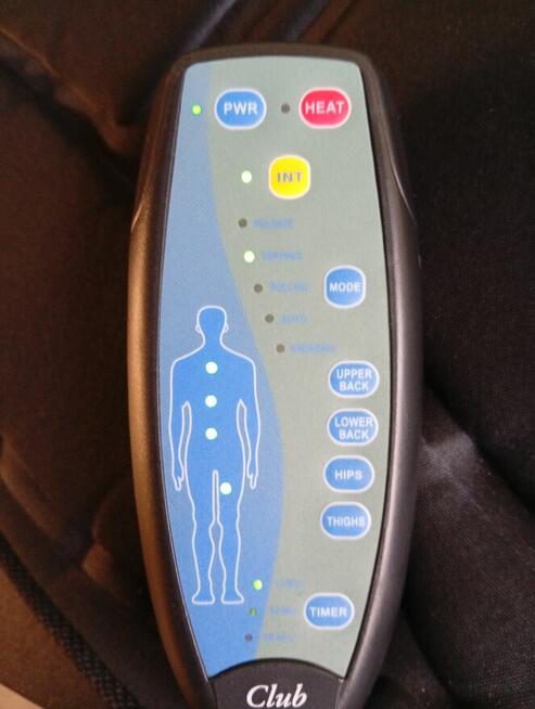 Mata na fotel samochodowy podgrzewająca i masującą