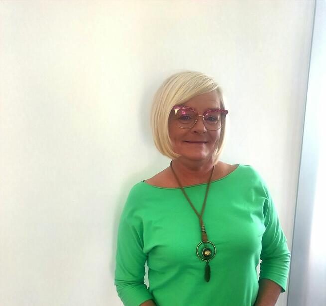 Szukam pracy jako sprzedawca na 1/2 lub 3/4 etatu