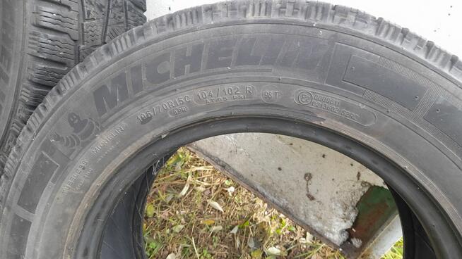 Sprzedam 4 opony zimowe Michelin Agilis Alpin 195/70R 15C