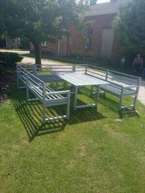 Wykonujemy konstrukcje garażowe, meble ogrodowe i nie tylko