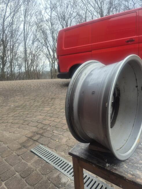 Alufelgi do Audi cal 17 5x112 Et36