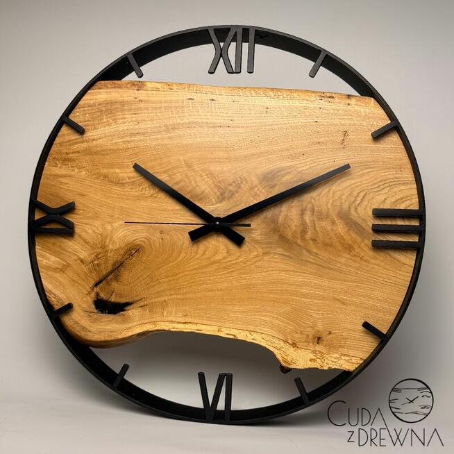 Nowoczesny zegar loft z drewnem