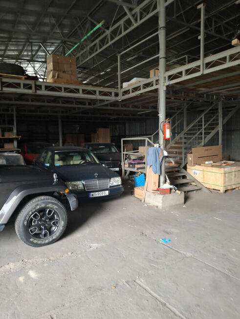 Piaseczno 1250 m2. Magazyn + antresola + pawilon biurowy