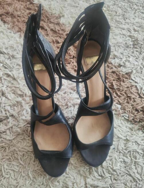 Szpilki Guess Marciano 39