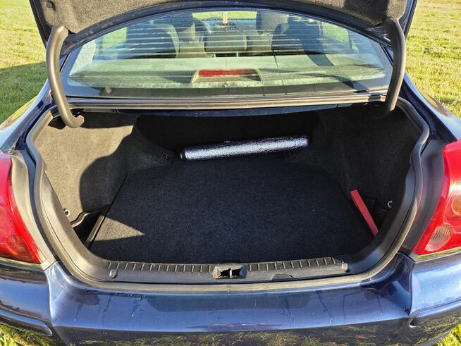 Sprzedam Toyote Avensis