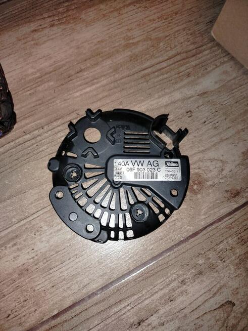 Części alternatora Valeo 06F903023C