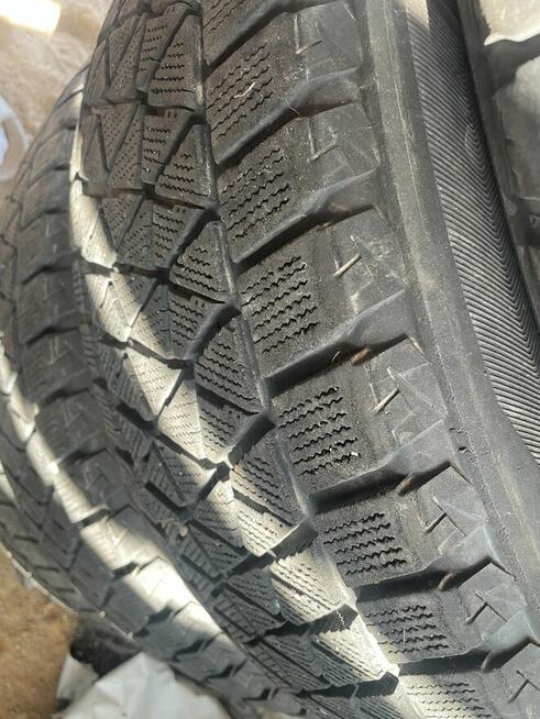 Bridgestone opony zimowe 235/60 R18
