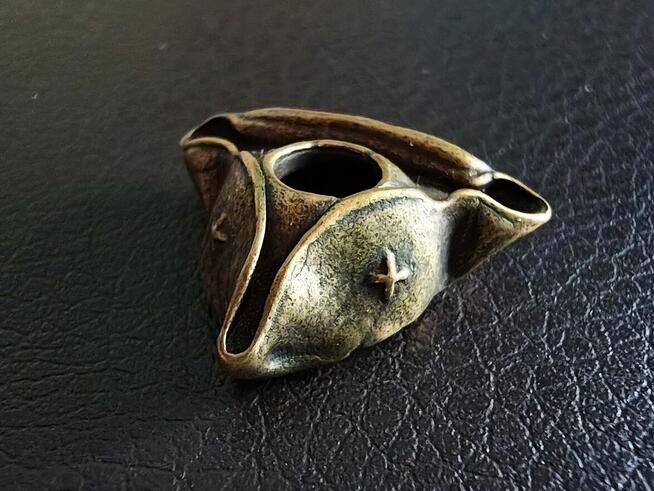 Koralik Kapelusz Pirata na brodę lub włosy