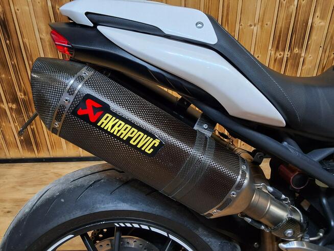 Triumph Street Triple Triumph street triple 1050 NAKED dobry moment i 2x akrapovic, chip