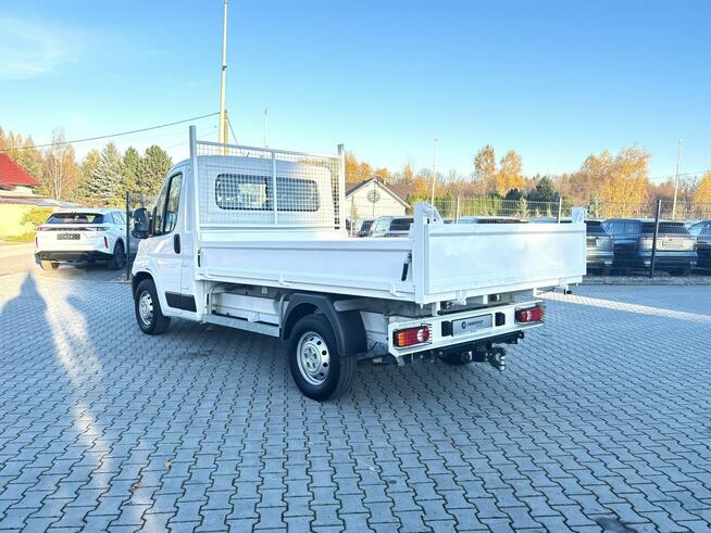 Opel Movano Wywrotka 2.2CDTI 140KM M6 2023 r., hak, 3-osobowy, klimatyzacja