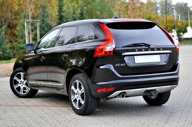 Volvo XC 60 LiFT 2,0 D3 5-Cilindrów Ledy Digital Navi Skóra Grzana Mały Przebieg