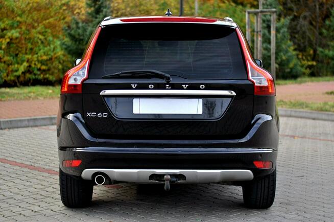 Volvo XC 60 LiFT 2,0 D3 5-Cilindrów Ledy Digital Navi Skóra Grzana Mały Przebieg