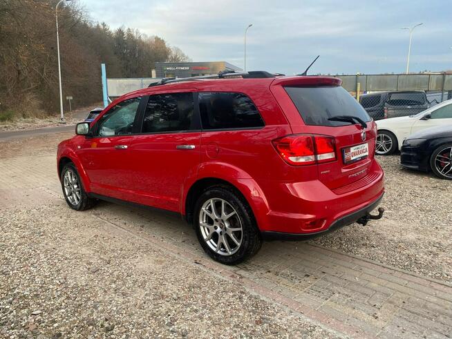 Fiat Freemont 2.0d 170 KM AWD 7 os. DVD skóry Navi kamera fiull opcja 147tys km gwar