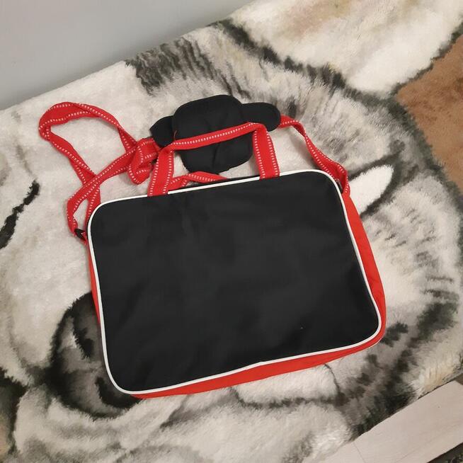 Torba na laptopa do 15 używana czerwona tanio