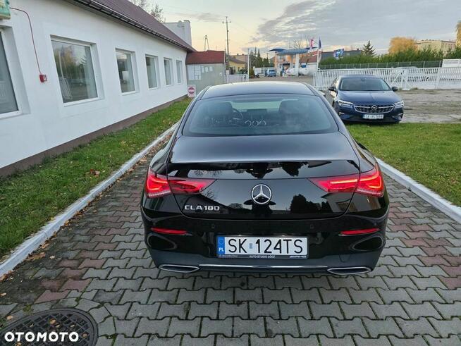 Mercedes-Benz CLA 180 Progressive 7G-DCT