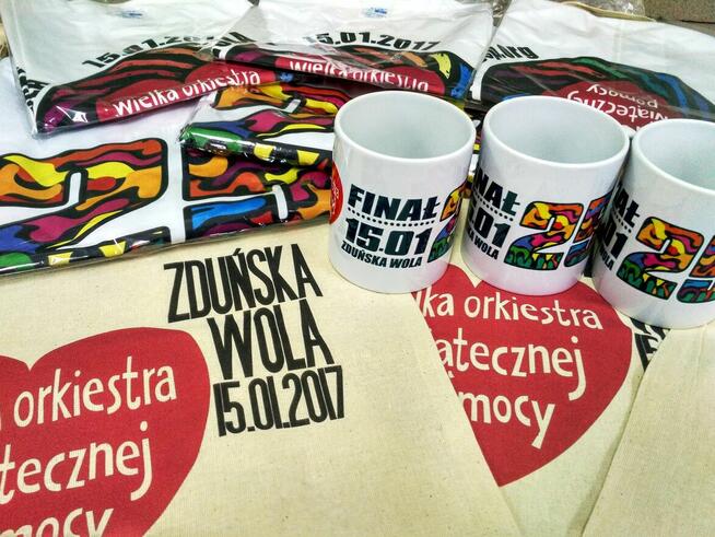 KOSZULKI Z WŁASNYM NADRUKIEM