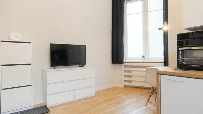 Urocza Kawalerka obok Manufaktury - 1660zł Całośc opłat