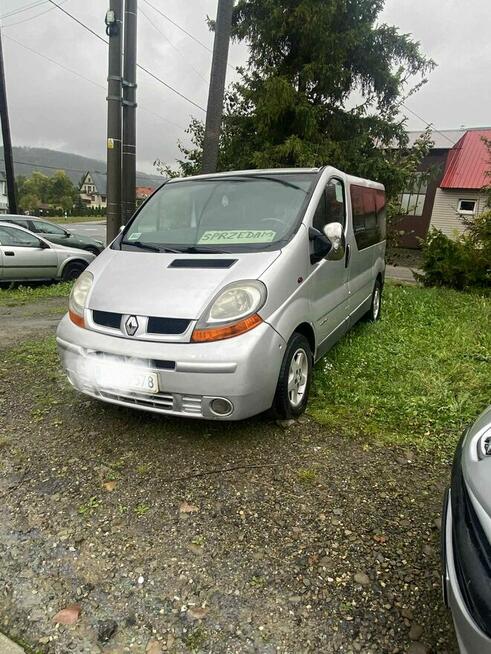 Sprzedam renault trafic 9 osobowy
