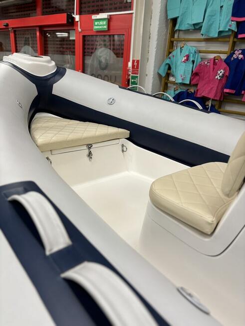 Łódź hybrydowa RIB Uone U480 z silnikiem Mercury 50 km