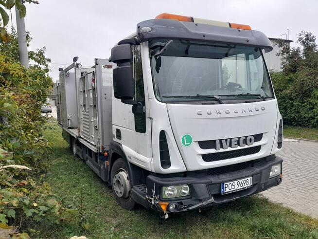 Samochód auto pojazd asenizacyjny do czyszczenia toalet prze
