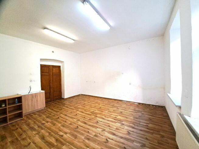 Do wynajęcia lokal na parterze 26 mkw. Sanok, ścisłe centrum