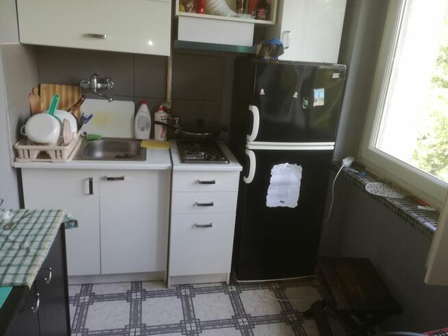 BEZPOŚREDNIO M2 (28,4 m) blok z C.O. ul. Włókniarzy IV piętr