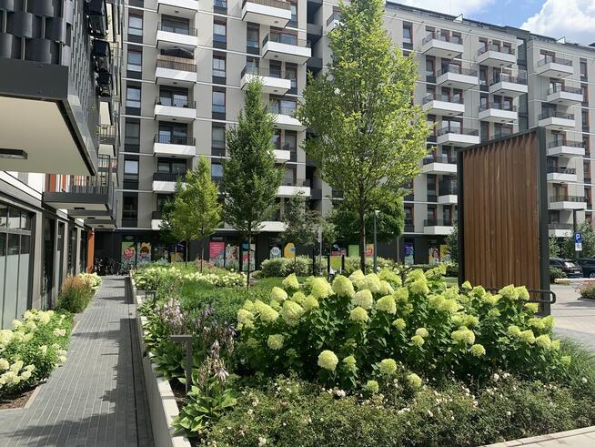 Dwa osobne pokoje, balkon, szybki dojazd do centrum Warszawy