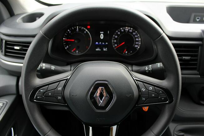 Renault Trafic L2 3-osobowy FV23% 150KM Kamera LED Tempomat Parktronic Gwarancja
