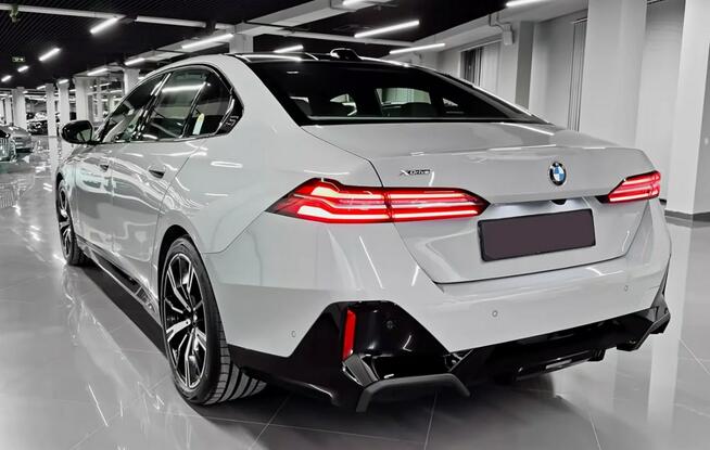 520d xDrive Dostępne od ręki, rabat 81 065 zł , Pakiet sportowy M