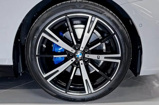 520d xDrive Dostępne od ręki, rabat 81 065 zł , Pakiet sportowy M