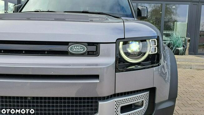 Land Rover Defender MY24 3.0P I6 400 KM AWD Auto SE 90 EigerGrey AutoDemonstracyjne