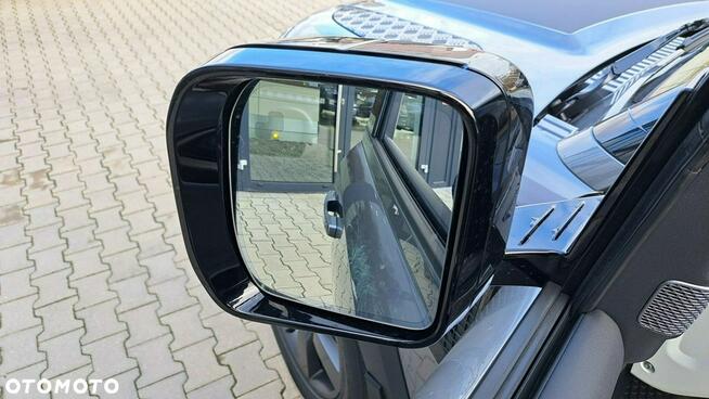 Land Rover Defender MY24 3.0P I6 400 KM AWD Auto SE 90 EigerGrey AutoDemonstracyjne